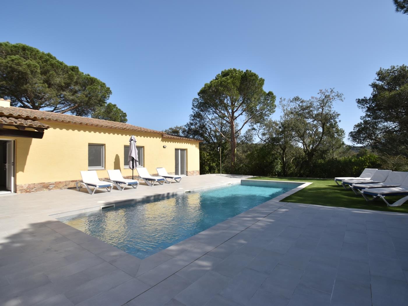 Vila grup gran Begur Costa Brava