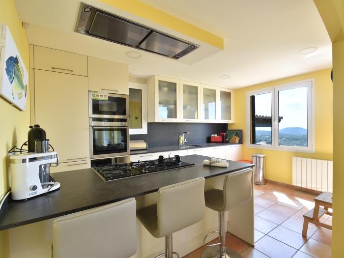 Moderne uitgeruste keuken Casa Amaya Begur
