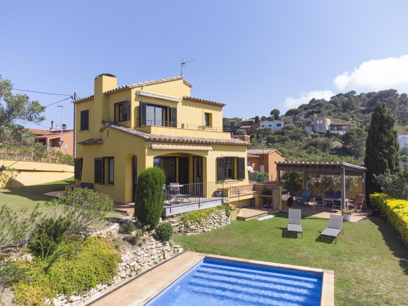 Villa loopafstand Begur huur