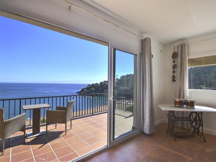 Fácil paseo playa alquiler vacacional Begur