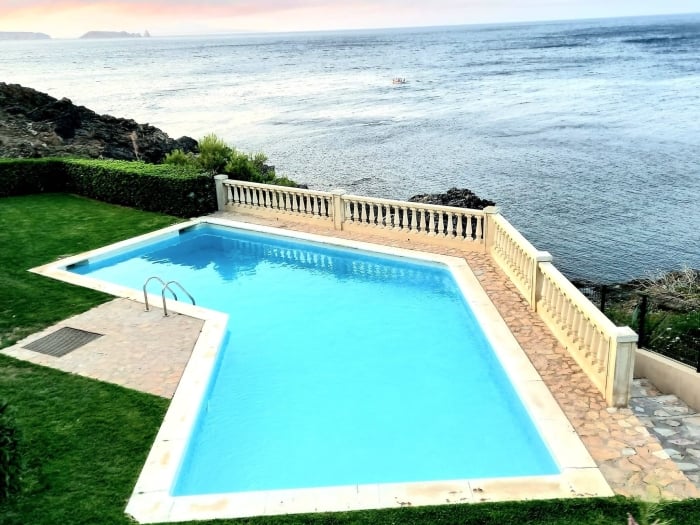 image Beachfront apartment with pool 24