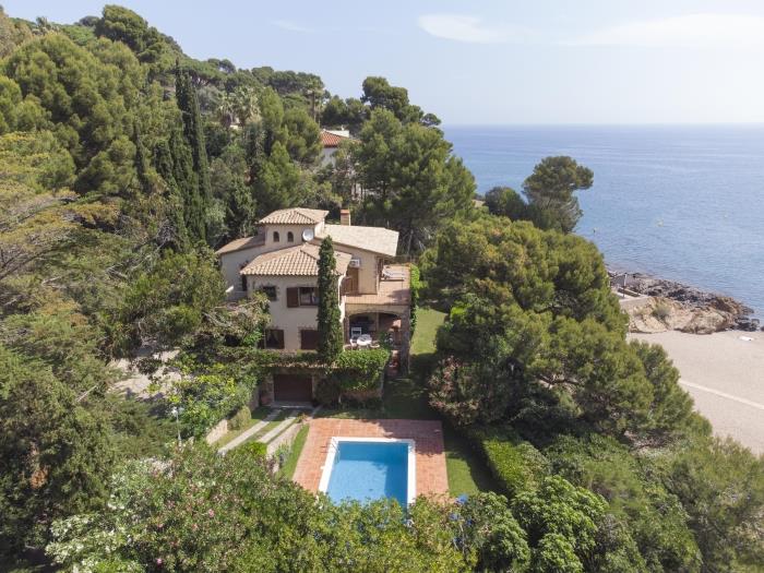 Loopbaar naar strand villa Sa Riera, Begur