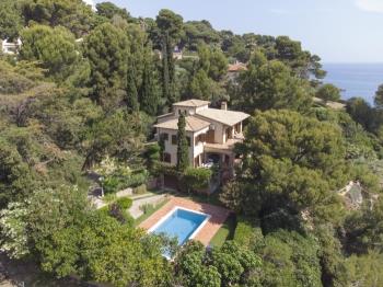 Villa loopafstand strand Sa Riera Begur huur