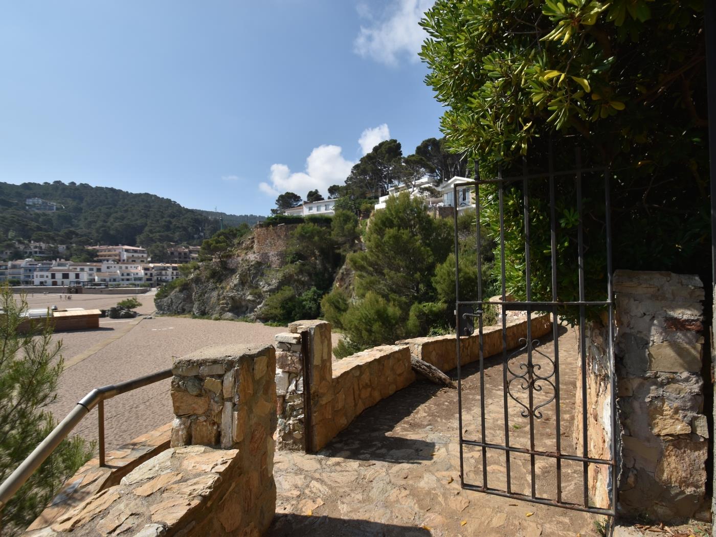 image Villa Sa Punta Negra (Begur, Sa Riera, Costa Brava) 6