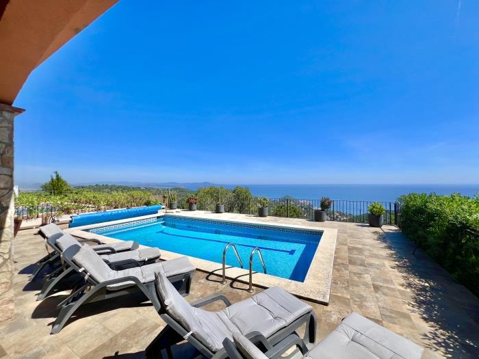 Piscine vue mer location Begur