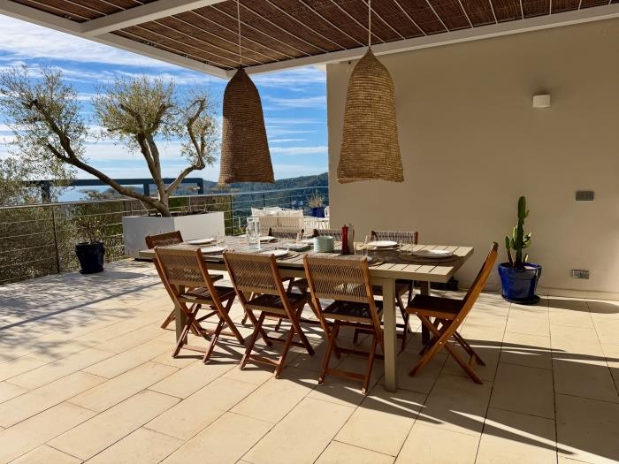 Outdoor dining terrace Costa Brava rental
